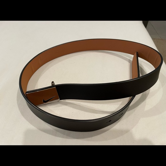 Leather Nike belt - Picture 2 of 4